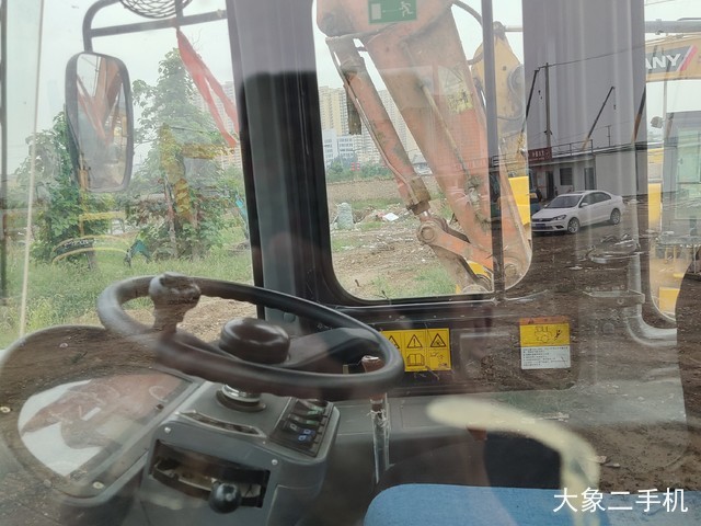 山推 SL30W 装载机