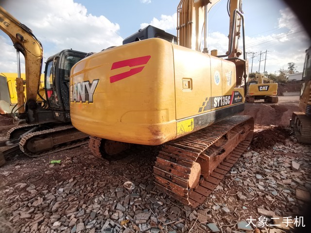 三一重工 SY135C-9 挖掘机