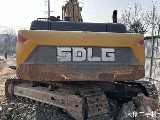 山东临工 E6500F 挖掘机