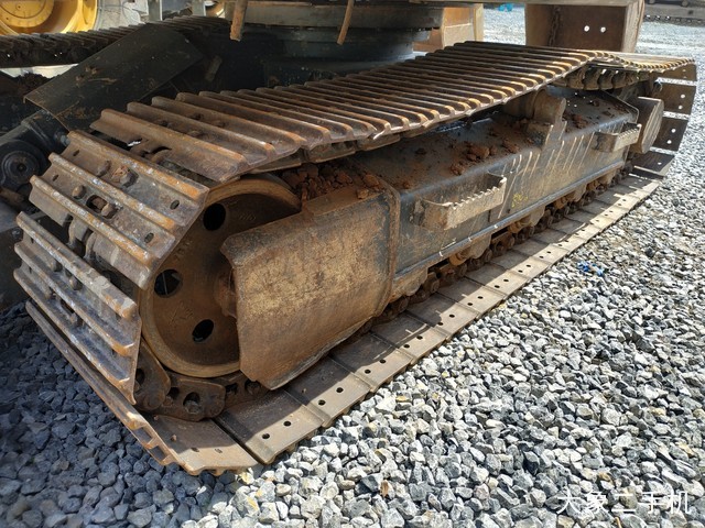 山东临工 E680F 挖掘机