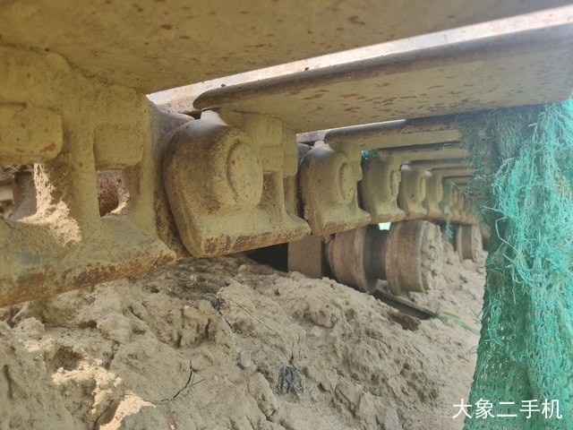 现代 R225LC-7 挖掘机