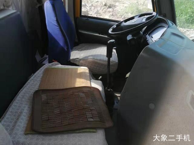 徐工 QY30K5 起重机