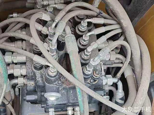 徐工 XE135D 挖掘机