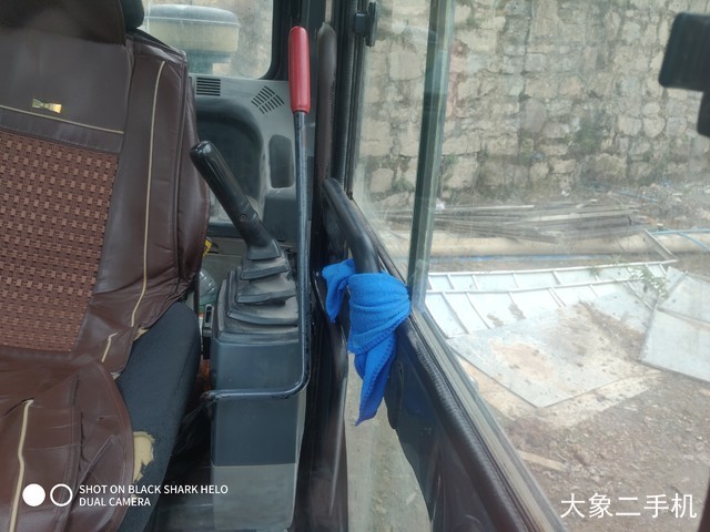 神钢 SK140LC-8 挖掘机