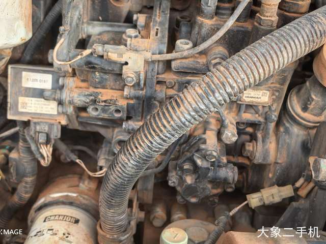 山东临工 E680F 挖掘机