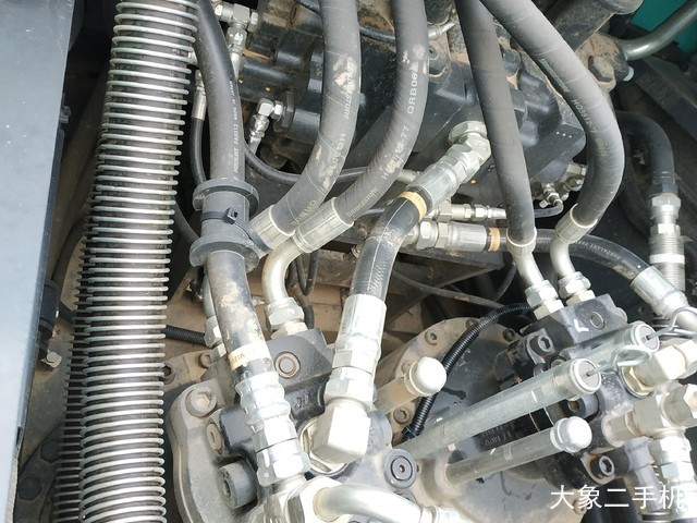 神钢 SK460-8 挖掘机