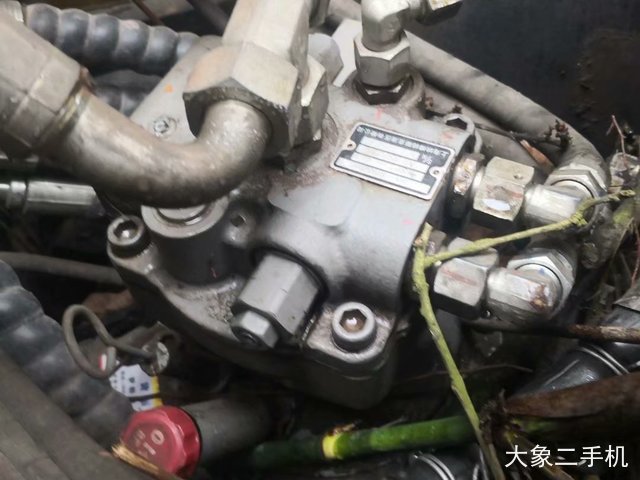 徐工 XE85D 挖掘机