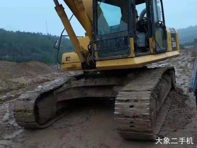 小松 PC270-7 挖掘机