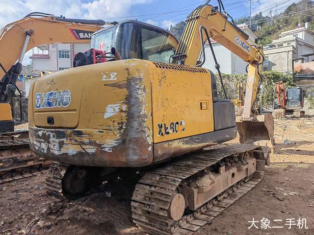徐工 XE80D 挖掘机