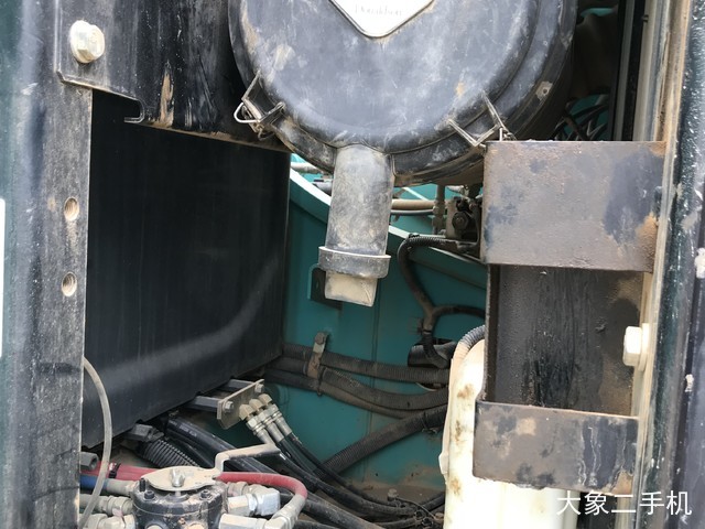 神钢 SK200-10 挖掘机