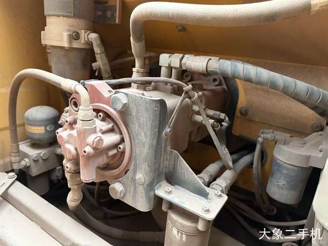 现代 275LVS 挖掘机