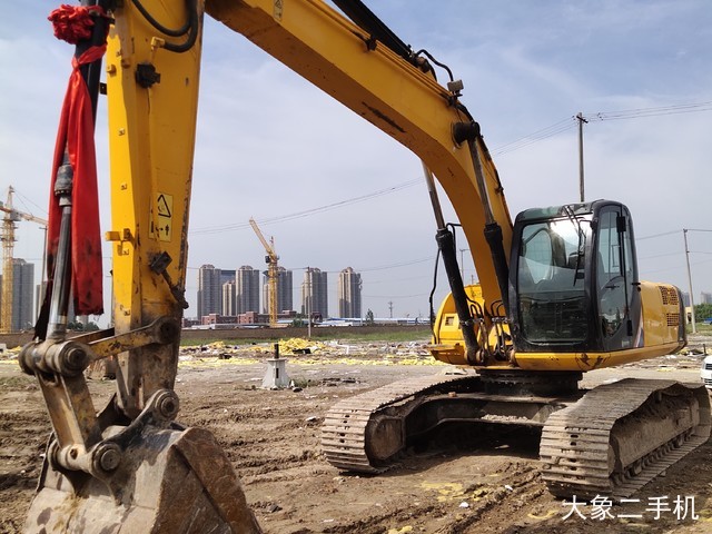 杰西博 JS240LC 挖掘机