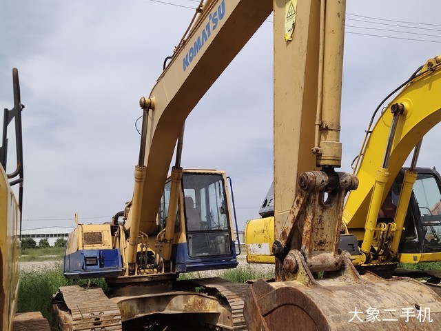 小松 PC200-5 挖掘机