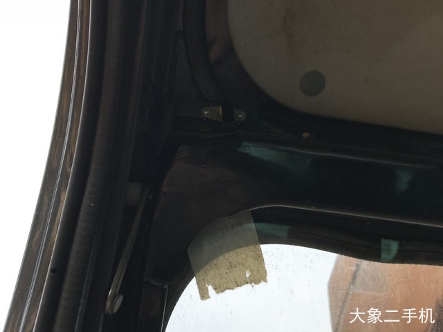 神钢 SK210LC-8 挖掘机