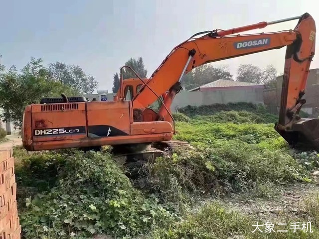 斗山 DH225LC-7 挖掘机