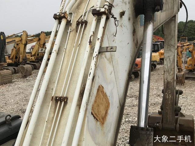 中联重科 ZE230E 挖掘机