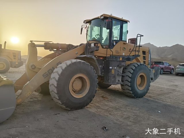 山东临工 L955F 装载机