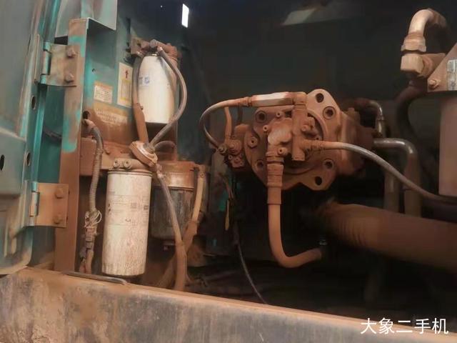 神钢 SK350LC-8 挖掘机