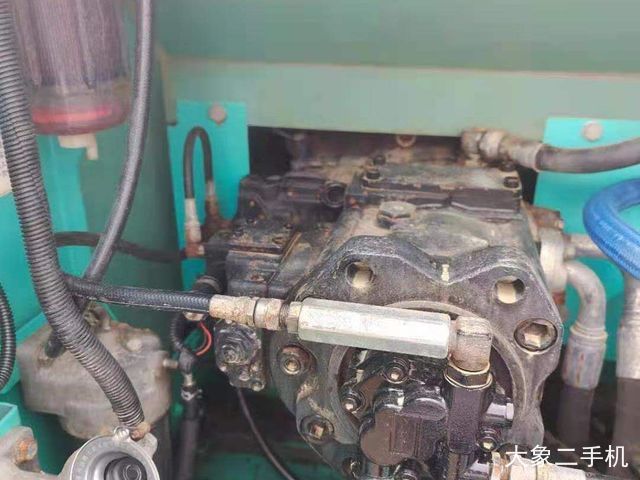 神钢 SK210LC-8 挖掘机