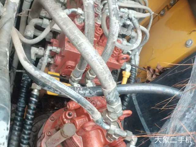 山东临工 E6135F 挖掘机