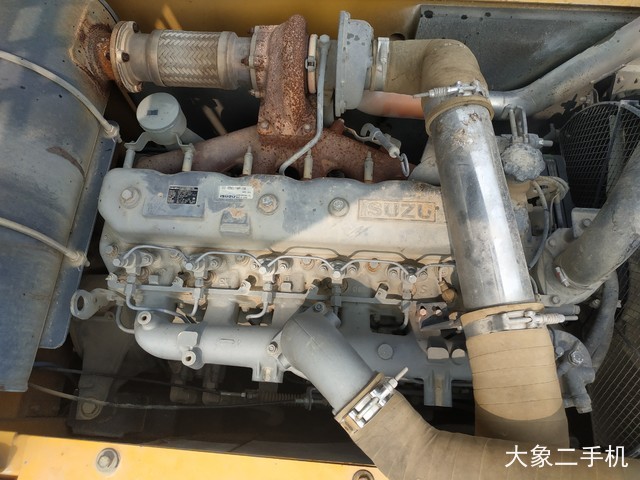 徐工 XE215CA 挖掘机