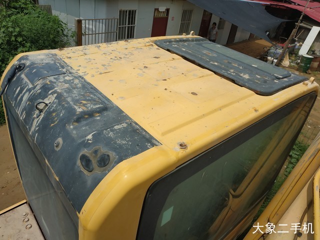 小松 PC210-8 挖掘机