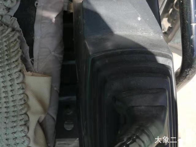 神钢 SK260 挖掘机