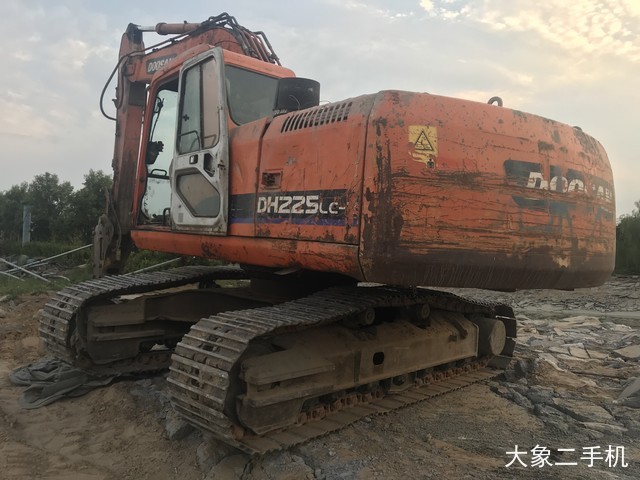 斗山 DH215-7 挖掘机