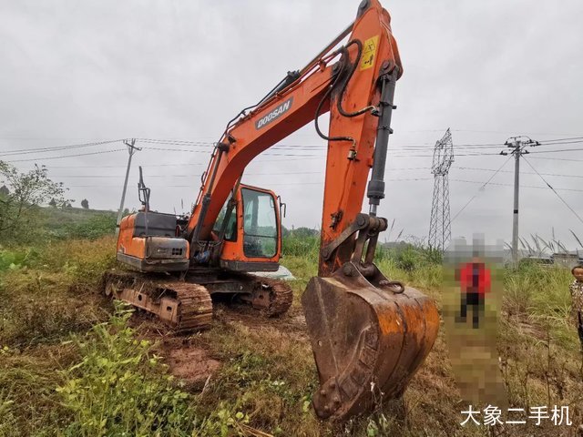 斗山 DX120-9C 挖掘机