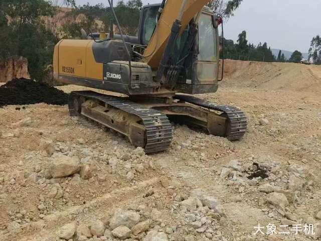 徐工 XE135D 挖掘机