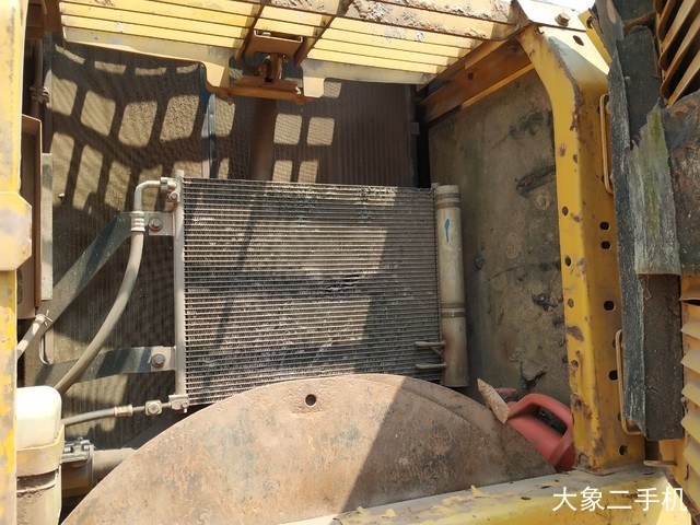 小松 PC200-8 挖掘机