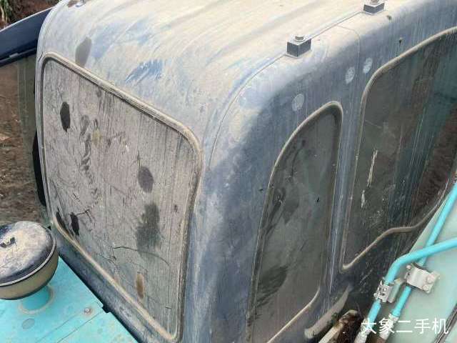 神钢 SK130-8 挖掘机