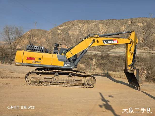 徐工 XE370D 挖掘机