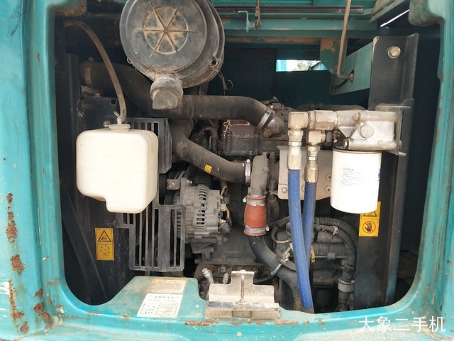 神钢 SK75-8 挖掘机