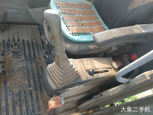 徐工 XE65D 挖掘机