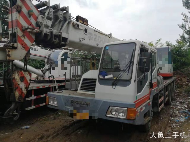 中联重科 ZLJ5121THB 起重机