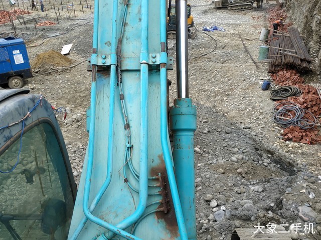 神钢 SK260LC-8 挖掘机