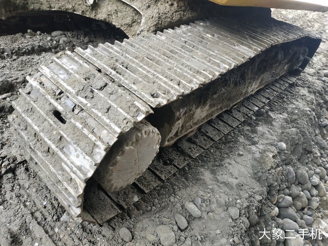 小松 PC240LC-8 挖掘机