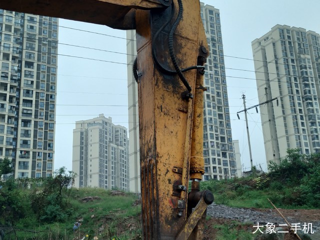 现代 R225LC-7 挖掘机