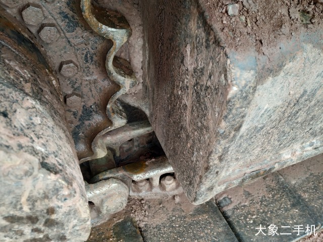 现代 R225LC-7 挖掘机