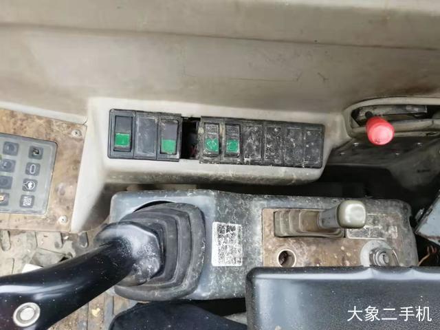 玉柴 YC60-8 挖掘机