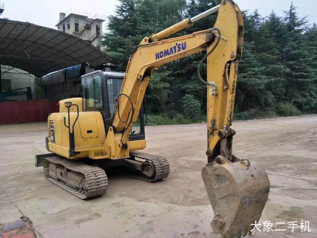 小松 PC56-7 挖掘机