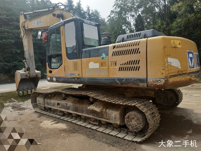 徐工 XE265C 挖掘机