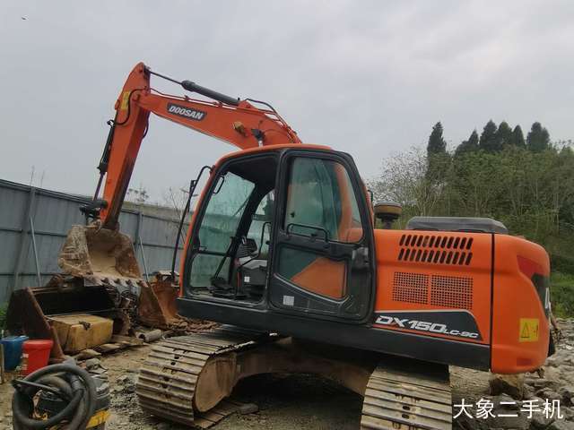 斗山 DX150LC-9C 挖掘机