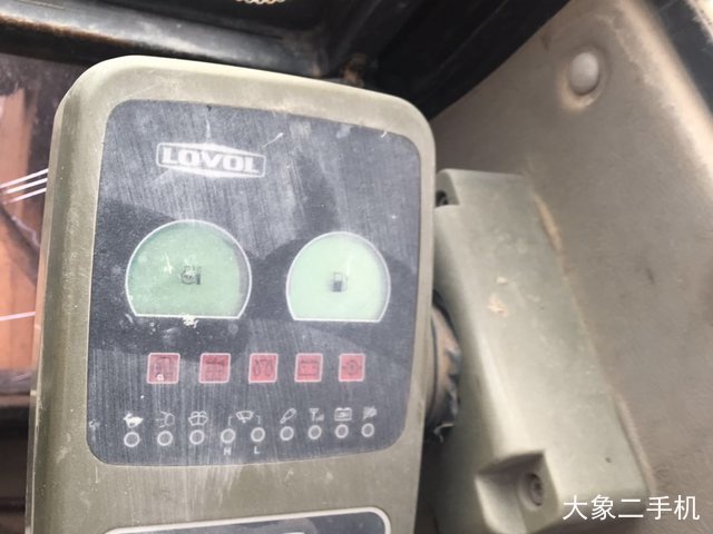 雷沃重工 FR65V8 挖掘机