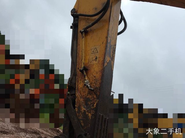 徐工 XE150D 挖掘机