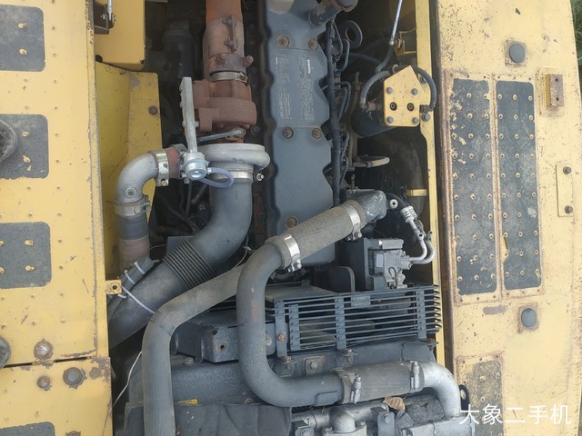 小松 PC240LC-8 挖掘机