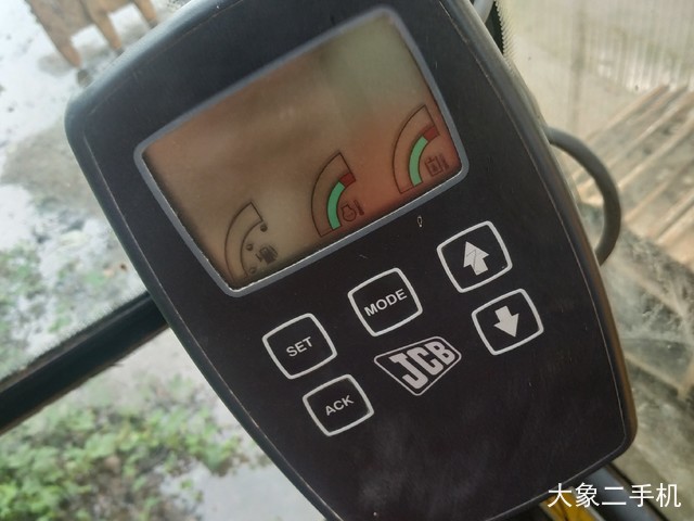 杰西博 JS210LC 挖掘机