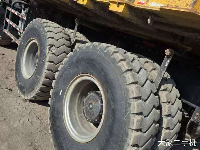 山东临工 CMT106 非公路自卸车