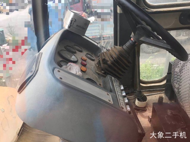 龙工 LG520B6 压路机